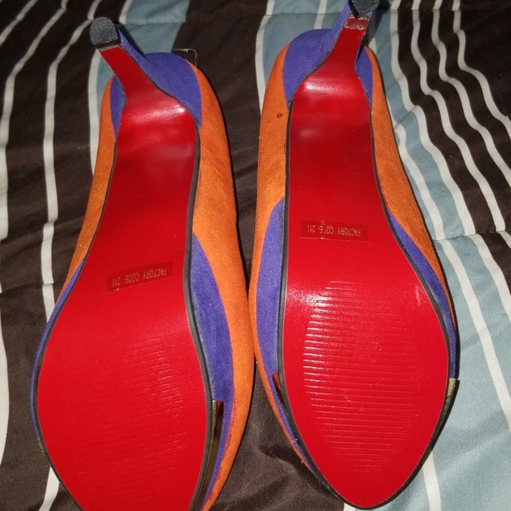 High heels - Picture 2 of 3